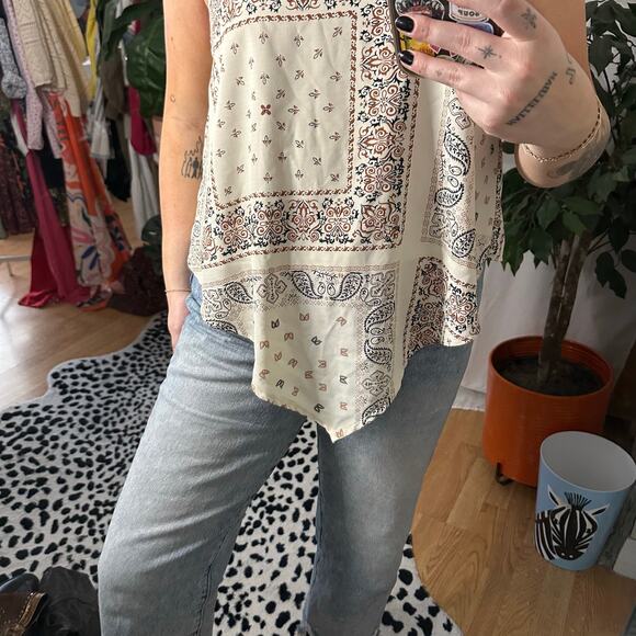 Anthropologie Bishop+Young Spencer Halter Top Beige Paisley - Picture 5 of 7